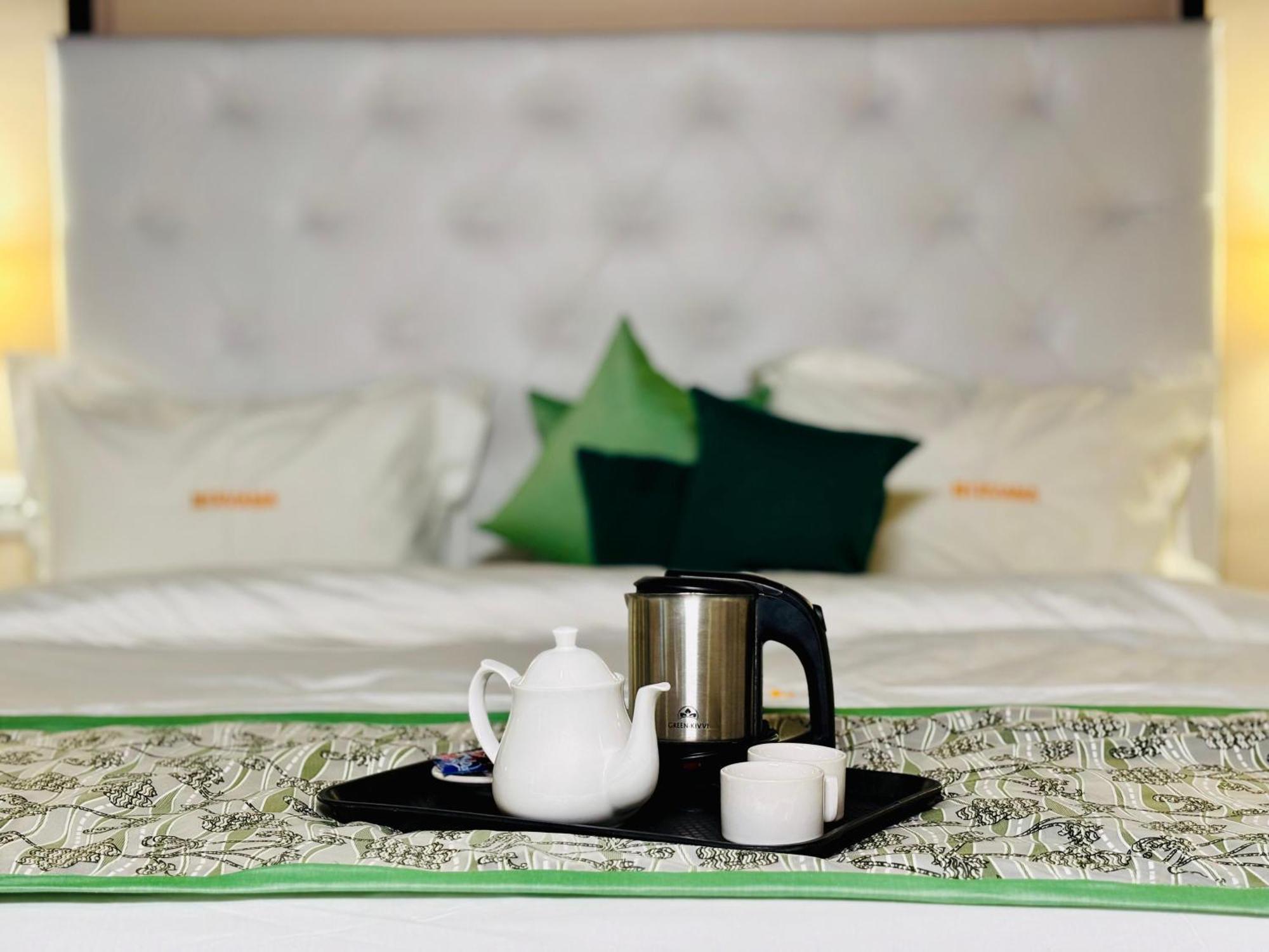 Hotel Nirvana Lakeside Udaipur Dış mekan fotoğraf