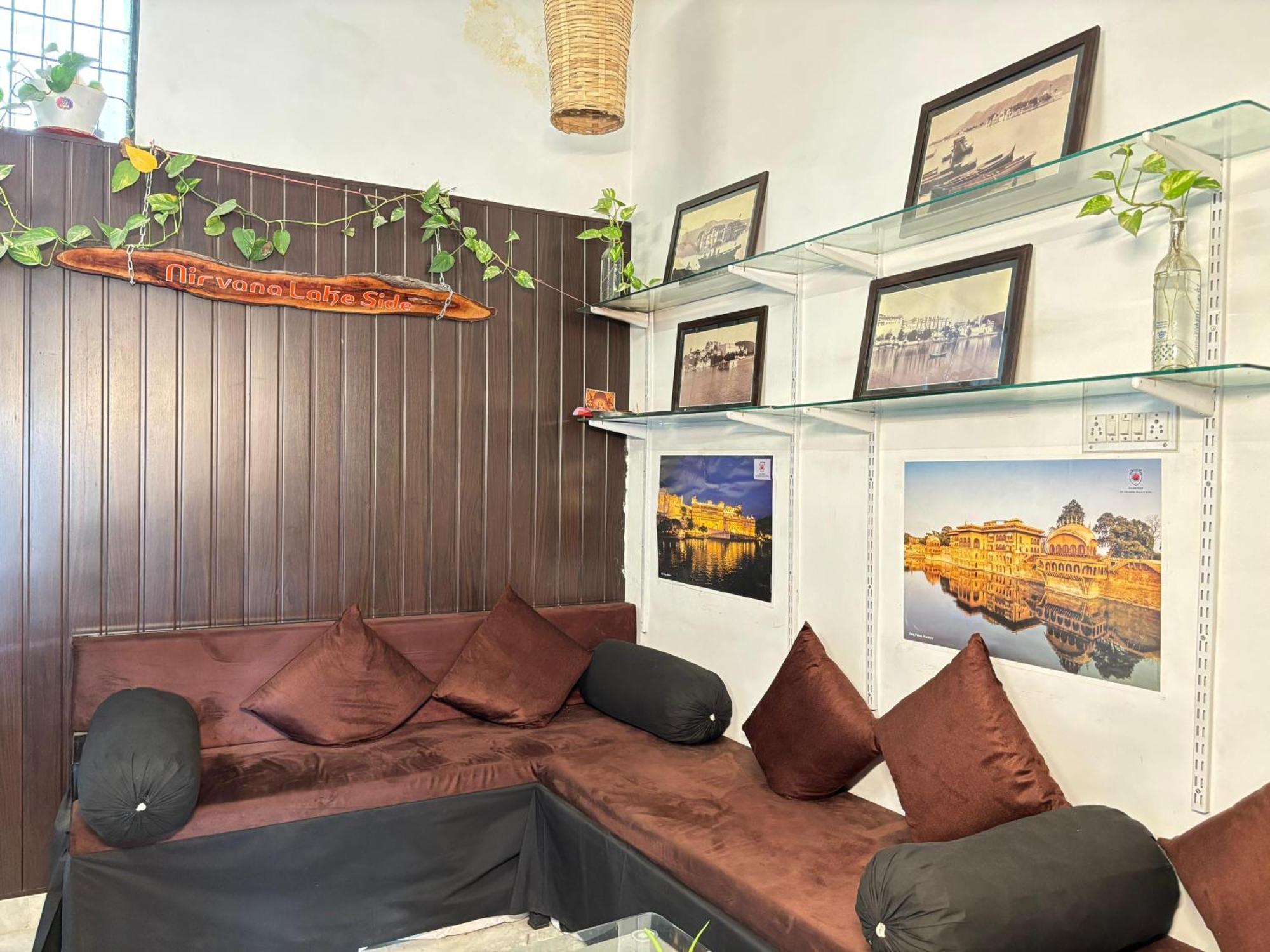 Hotel Nirvana Lakeside Udaipur Dış mekan fotoğraf